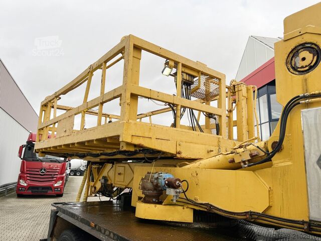 Speciale doeleinden vrachtwagen Iveco-Magirus Trakker AD260T36 6x4 Trakker AD260T36 6x4, AMV Hubsteiger + Kompressor, Funk