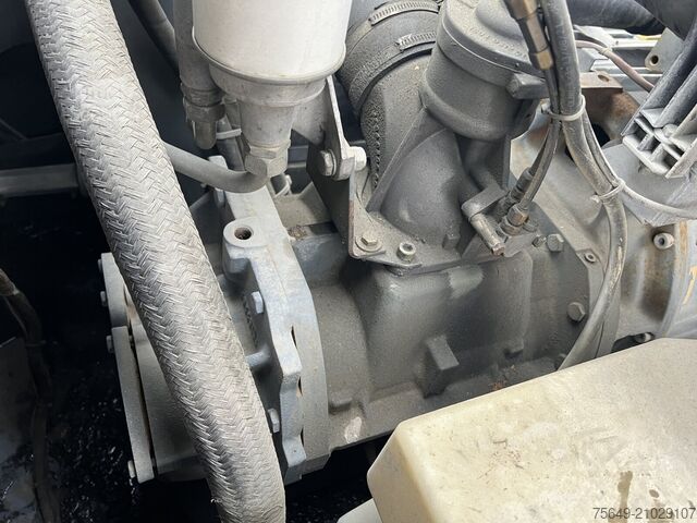 Speciale doeleinden vrachtwagen Iveco-Magirus Trakker AD260T36 6x4 Trakker AD260T36 6x4, AMV Hubsteiger + Kompressor, Funk