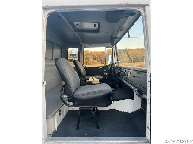 Tankwagen Mercedes-Benz 1923 4x2 Tankwagenzug für Kerosin 40.000l 1923 4x2 Tankwagenzug für Kerosin 40.000l