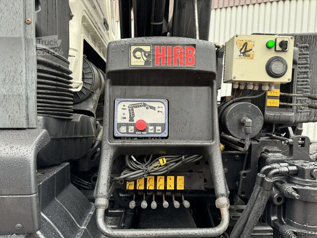 Camion benne à bras amovible MAN TGA 33.350 6X4 BB TGA 33.350 6X4 BB mit Kran Hiab 166 E-3 HiDuo, Funk