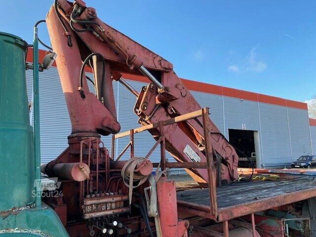 Grue montée sur camion Henschel HENSCHEL F 161 AK 4x4 HENSCHEL F 161 AK 4x4 mit Kran Atlas AK 5007