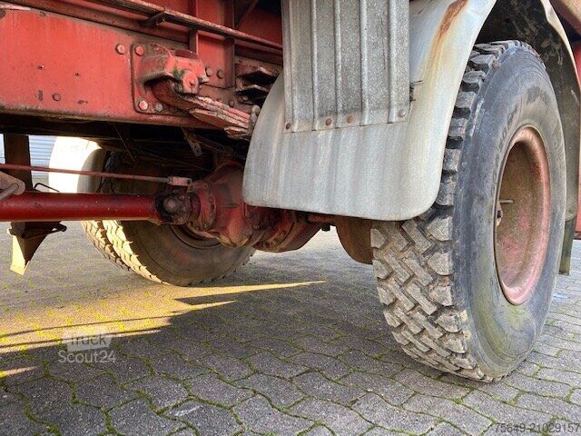 Grue montée sur camion Henschel HENSCHEL F 161 AK 4x4 HENSCHEL F 161 AK 4x4 mit Kran Atlas AK 5007