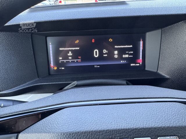 Furgon blaszak Fiat Scudo 120 PS AHK Klima Carplay Innenausbau