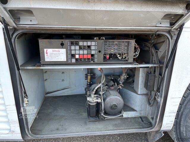 حافلة بين المدن Setra S 415 UL - Euro5 - Tacho analog Intouro