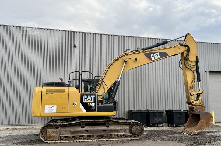 Pelle sur chenilles Caterpillar 329E