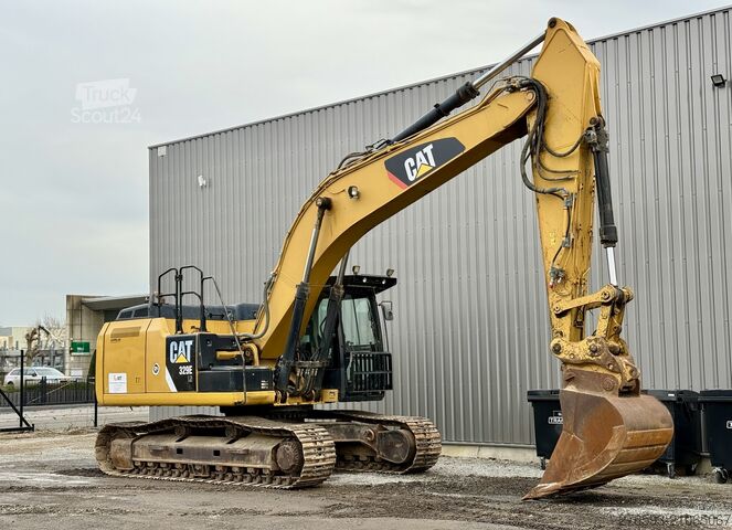Pelle sur chenilles Caterpillar 329E