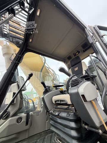 Pelle sur chenilles Caterpillar 329E