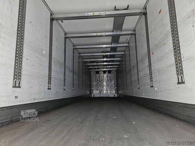 Kühl-/Tiefkühltransport SCHMITZ SKO 24