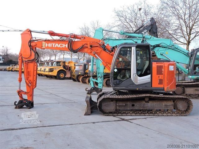 Εκσκαφέας ερπυστριοφόρος HITACHI ZX135