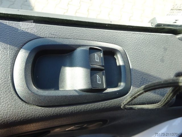 Dostavno vozilo s kesonom FORD Transit 350 L4 130PS HA Trend Koffer Flügeltüren