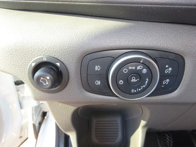 Dostavno vozilo s kesonom FORD Transit 350 L4 130PS HA Trend Koffer Flügeltüren