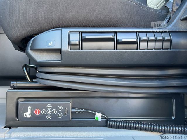 Vakio vetoauto FORD Ford F-Max 4x2 SCAB E6 12TX2620 Luxury Paket