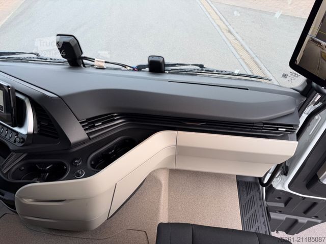 Trattore stradale standard IVECO S Way 500 Retarder Doppel Tank Standklima E6