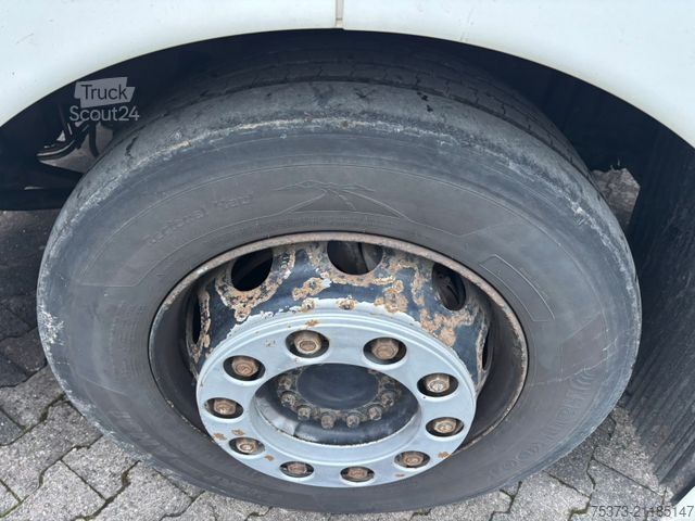 Volumen SZM MAN TGX 18.440 Low-Liner/Retarder/Standklima