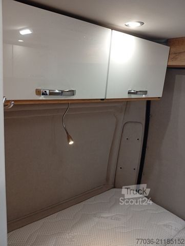 Campervan FIAT 2,3 L,130 PS,neuer Schreinerausbau,