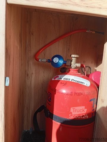 Campervan FIAT 2,3 L,130 PS,neuer Schreinerausbau,