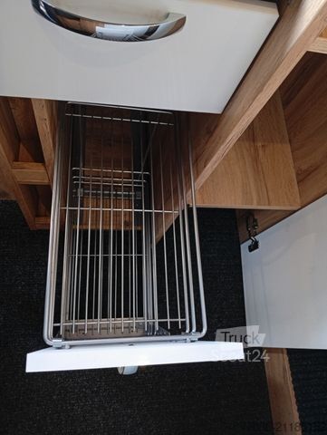 Campervan FIAT 2,3 L,130 PS,neuer Schreinerausbau,