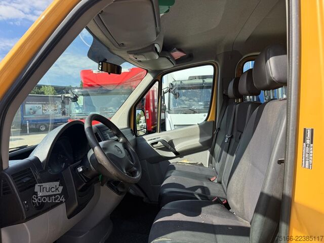 شاحنة صغيرة بيك أب MERCEDES-BENZ 313 CDI Doka 7-Sitzer  Pritsche 3,30 m*AHK 3 TO.