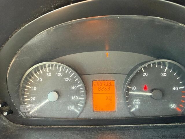 شاحنة صغيرة بيك أب MERCEDES-BENZ 313 CDI Doka 7-Sitzer  Pritsche 3,30 m*AHK 3 TO.