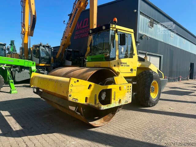 Rouleau seul BOMAG BW 213 DH-4