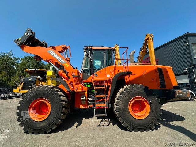 Tekerlekli yükleyici Doosan DL450-5 / ZSA / AC / Kamera
