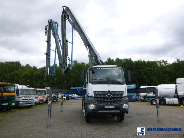 Bomba de hormigón Mercedes Arocs 8x4 Liebherr 35 XXT concrete pump 35 m