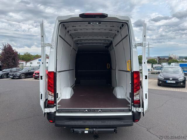 Stationvogn med højt tag Iveco Daily 35S14B V Airlineschienensystem *AHK 3,5 t*