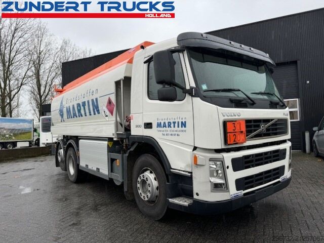 Tanker truck Volvo FM9 300 6X2 TANKWAGEN 4 COMP 18000 LITER