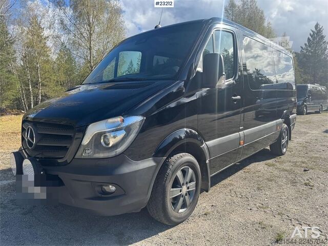 минибус Mercedes-Benz Sprinter Minibus – 11 seats – Two sets of tires