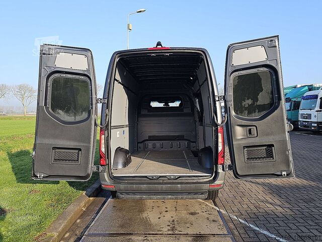 Camioneta familiar de techo alto MERCEDES-BENZ SPRINTER 317 L2H2 LED Navi !