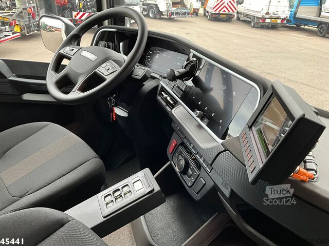 Vuilniswagen DAF FAG XD 300 Geesink 20m³