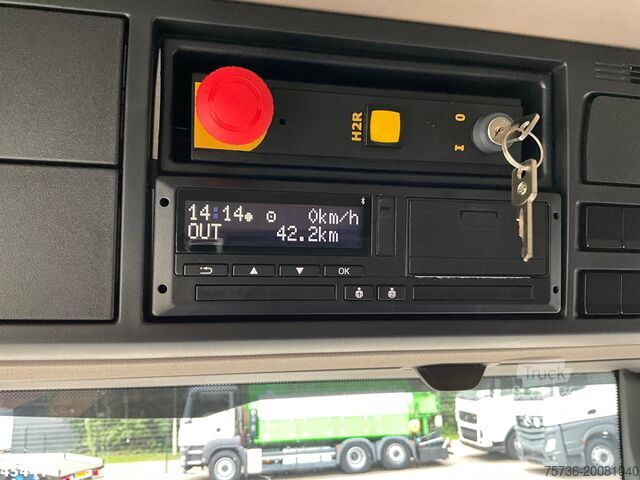 Vuilniswagen DAF FAG XD 300 Geesink 20m³