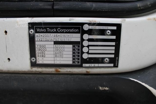 LKW mit Pritsche & Plane VOLVO FL 210 4x2 BL - Nr.: 787