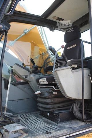 Chain excavator LIEBHERR R926 LC VERSTELLAUSLEGER Nr.: 763