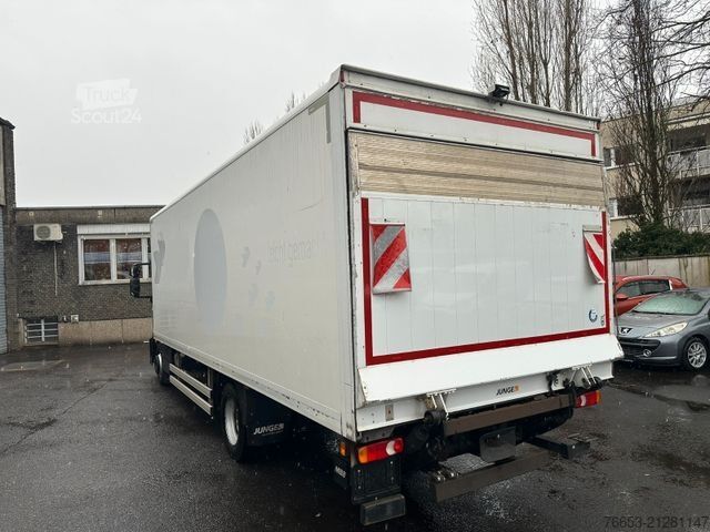 Camión caja IVECO 120-250 Koffer*Automatik*Klima*LBW*Kamera