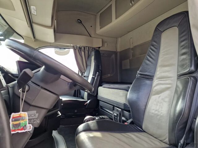 Estándar-SZM Volvo FH 13.540 Globetrotter 6x2 - Retarder - I parkc...