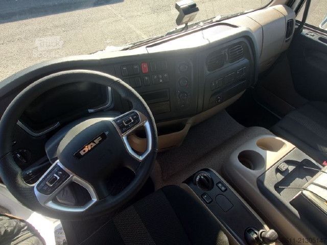 Autocarro con cassone DAF XB 230 FA 12t, Junge Koffer 7,2 LBW, Standheizung