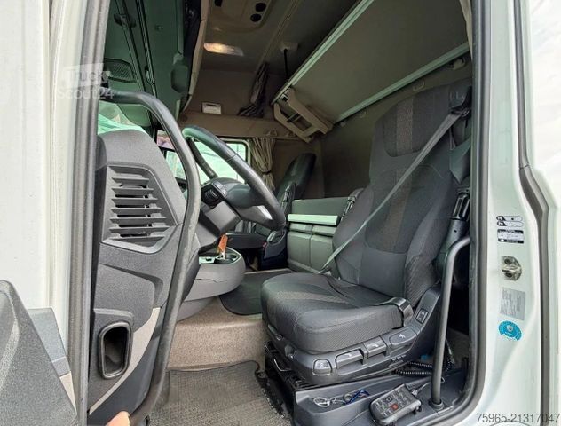 Standard tractor unit DAF XF 480 FT NGD ONLY 377.000 KM PARK AIRCO 2X TANK