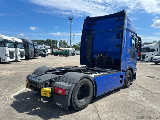 Standartinis vilkikas IVECO AS440S53T/P / Retarder / Lampenbügel