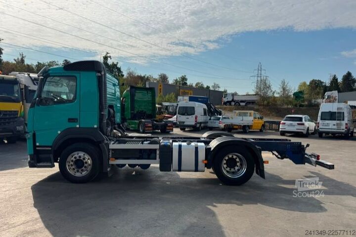 LKW-Fahrgestell VOLVO FM-420 4x2