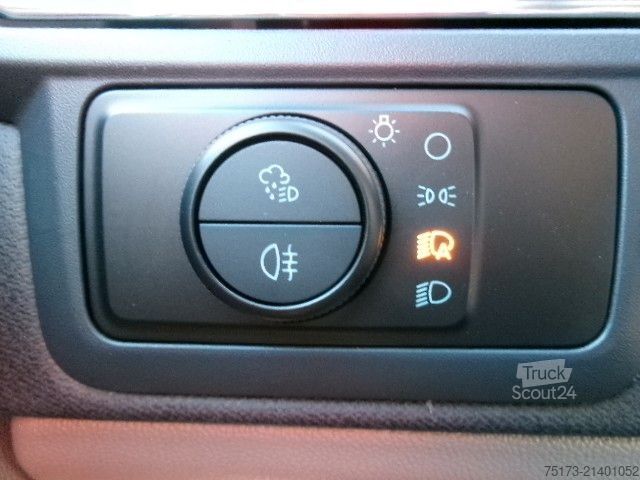 Rulotă/autocaravană FORD Nugget 320 Active Camper L2 AWD Matrix Markise