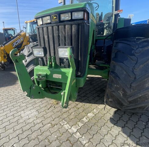 Traktor John Deere 8100