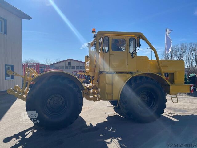 Traktor Kirovets K700A V8