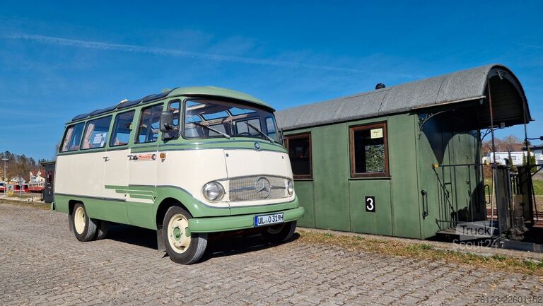 Minibüs MERCEDES-BENZ Vorgänger Sprinter O 319 Samba mit Faltdach AC