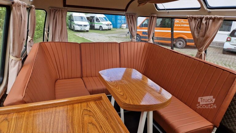 Minibüs MERCEDES-BENZ Vorgänger Sprinter O 319 Samba mit Faltdach AC