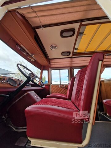 Minibüs MERCEDES-BENZ Vorgänger Sprinter O 319 Samba mit Faltdach AC