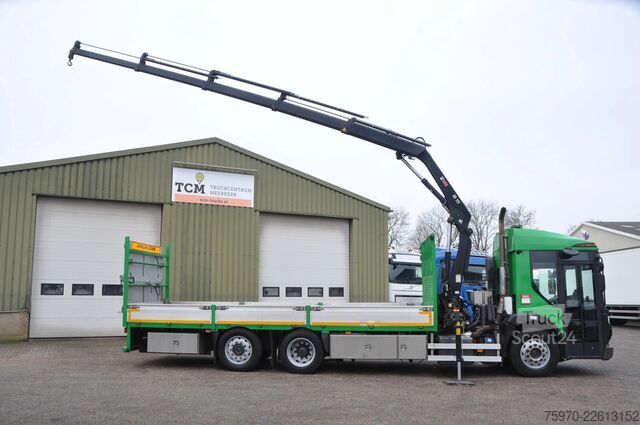 Autokrāna kravas automašīna Renault D 320 6X2 HIAB 111 + REMOTE / RETARDER 161.692km