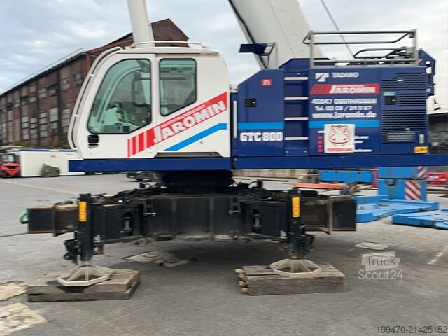 Grue sur chenilles Tadano GTC-800 Mantis