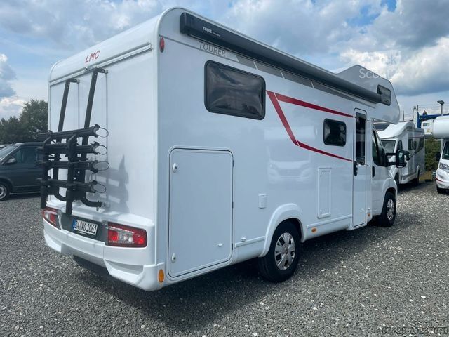 Alcove camper LMC Tourer Alkoven A 690 FIAT (für 6 Personen)