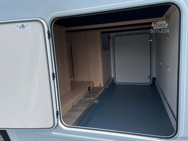 Alcove camper LMC Tourer Alkoven A 690 FIAT (für 6 Personen)